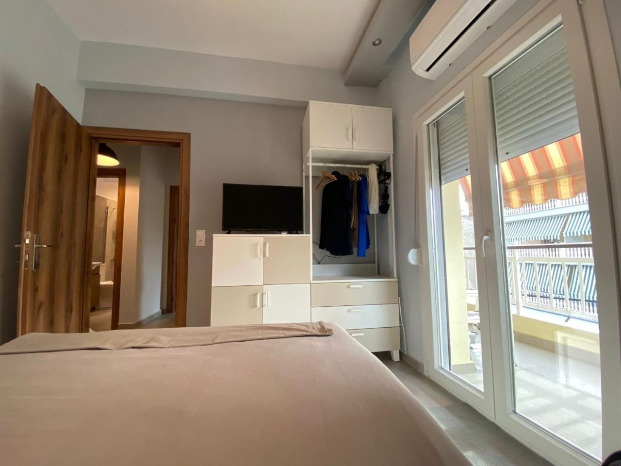 Haus Olymp Apartment Paralia Katerinis Bagian luar foto