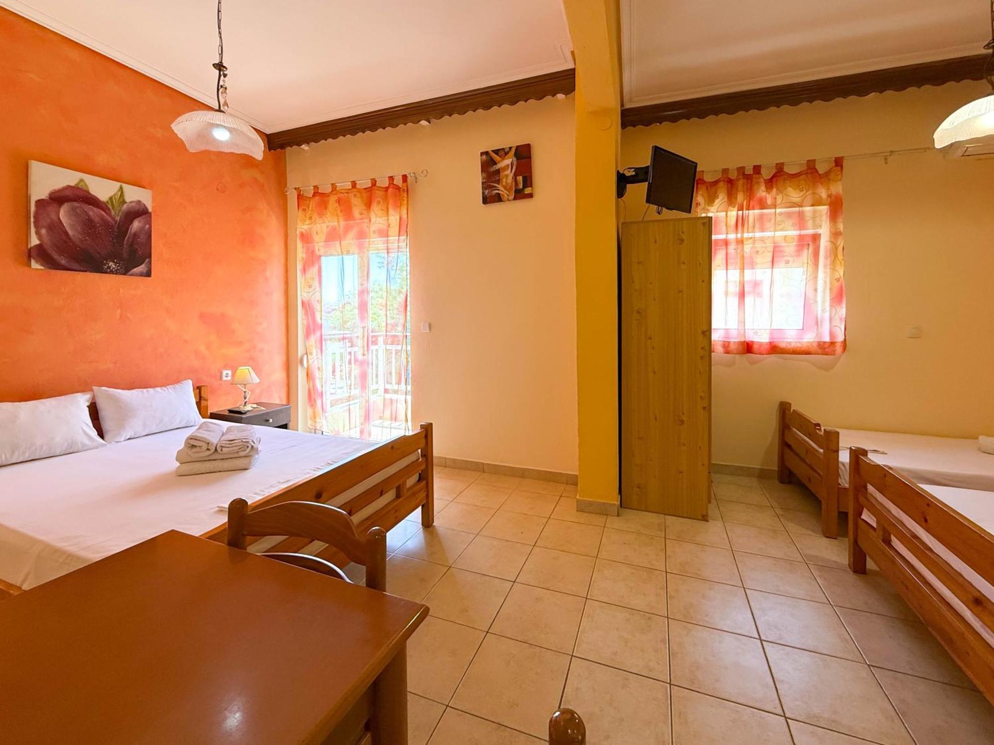 Haus Olymp Apartment Paralia Katerinis Bagian luar foto