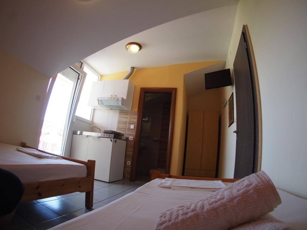 Haus Olymp Apartment Paralia Katerinis Bagian luar foto